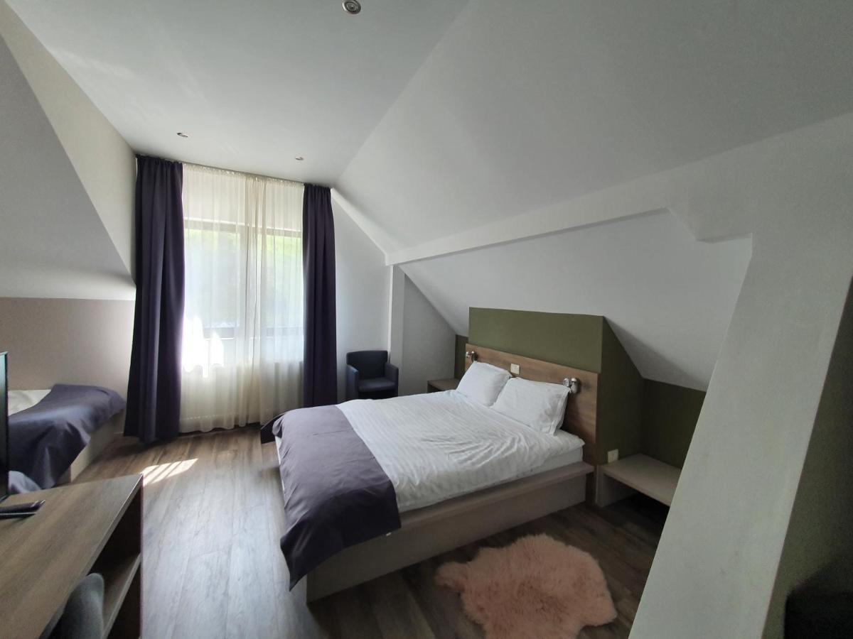 Hotel Alegria - Moieciu De Sus Moeciu De Sus Zewnętrze zdjęcie